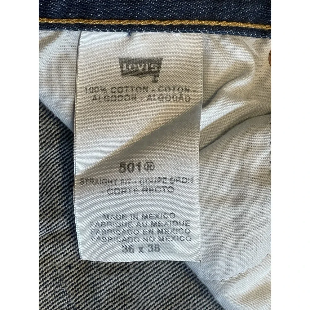 Levi's 501 Y2K Straight Leg Button Fly Jeans Mens 36x38. Fit 34x34